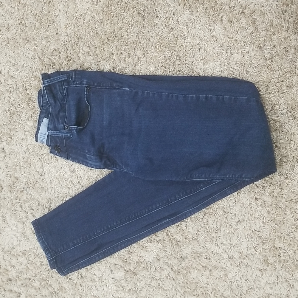 Brandy melville skinny jeans
